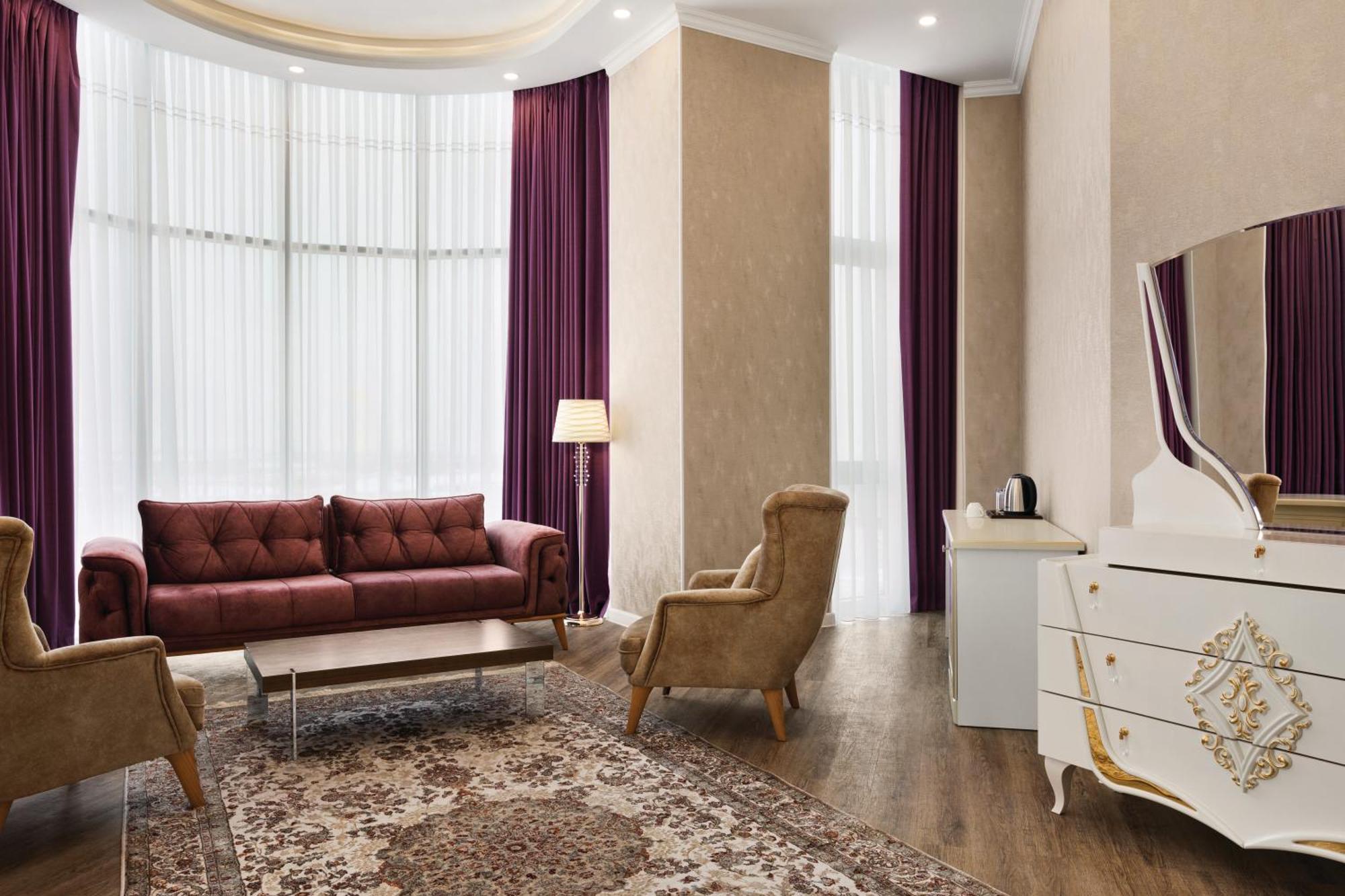 Ramada By Wyndham Shymkent Otel Dış mekan fotoğraf