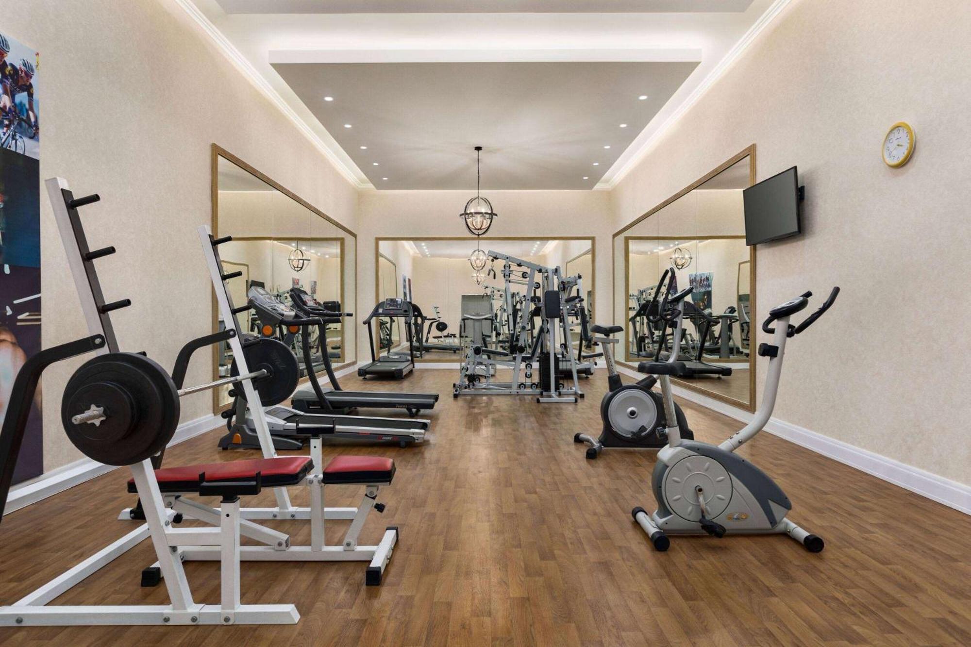 Ramada By Wyndham Shymkent Otel Dış mekan fotoğraf