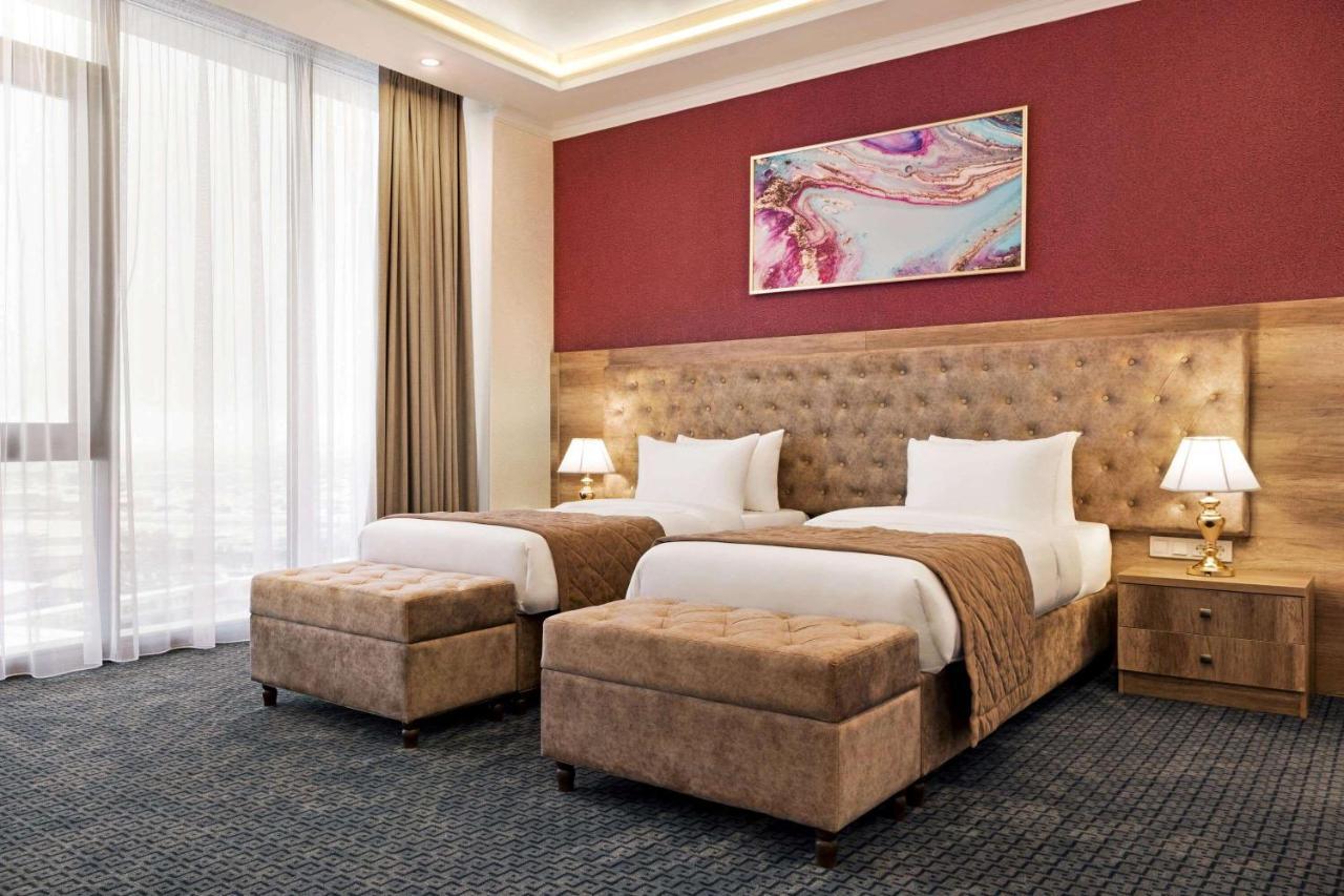 Ramada By Wyndham Shymkent Otel Dış mekan fotoğraf